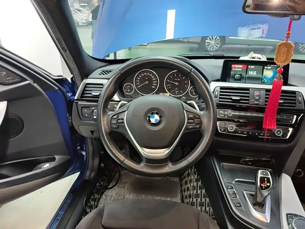 BMW 3 Series — миниатюра 11