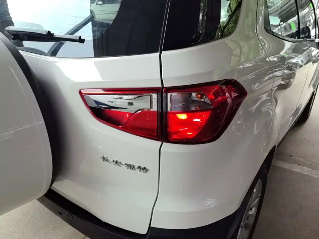 Ford EcoSport 2013 1.5L AT Luxury