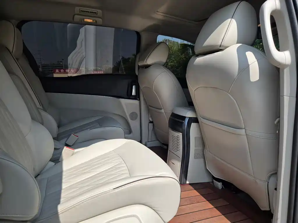 Buick GL8 2020 652T Luxury