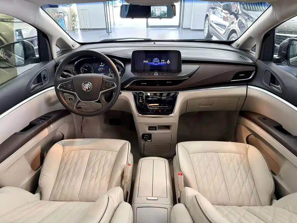 Buick GL8 — миниатюра 7