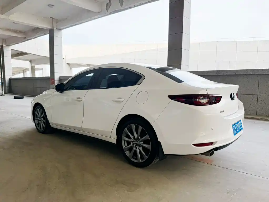 Mazda 3 Axela — миниатюра 6