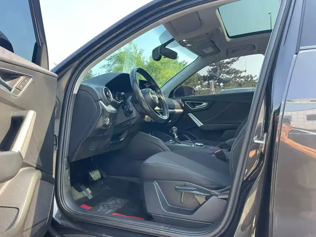 Audi Q2L — миниатюра 5
