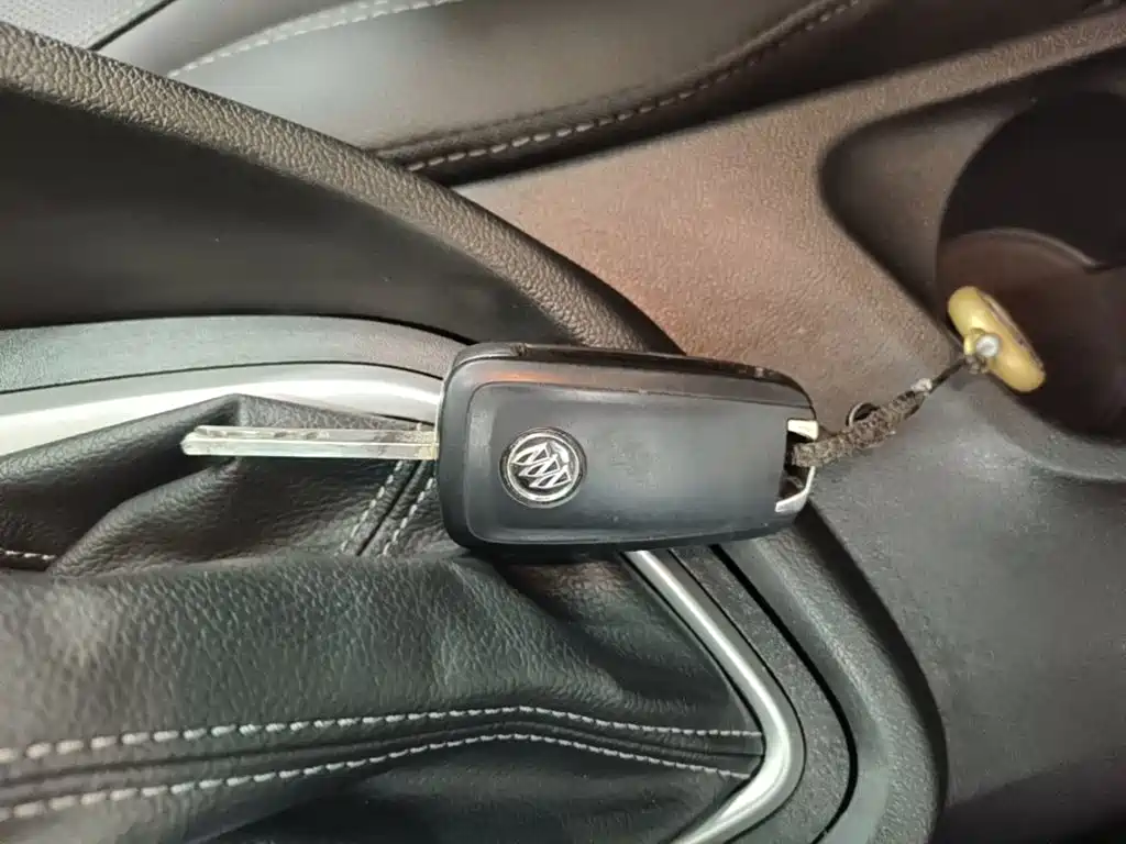Buick Excelle — миниатюра 9