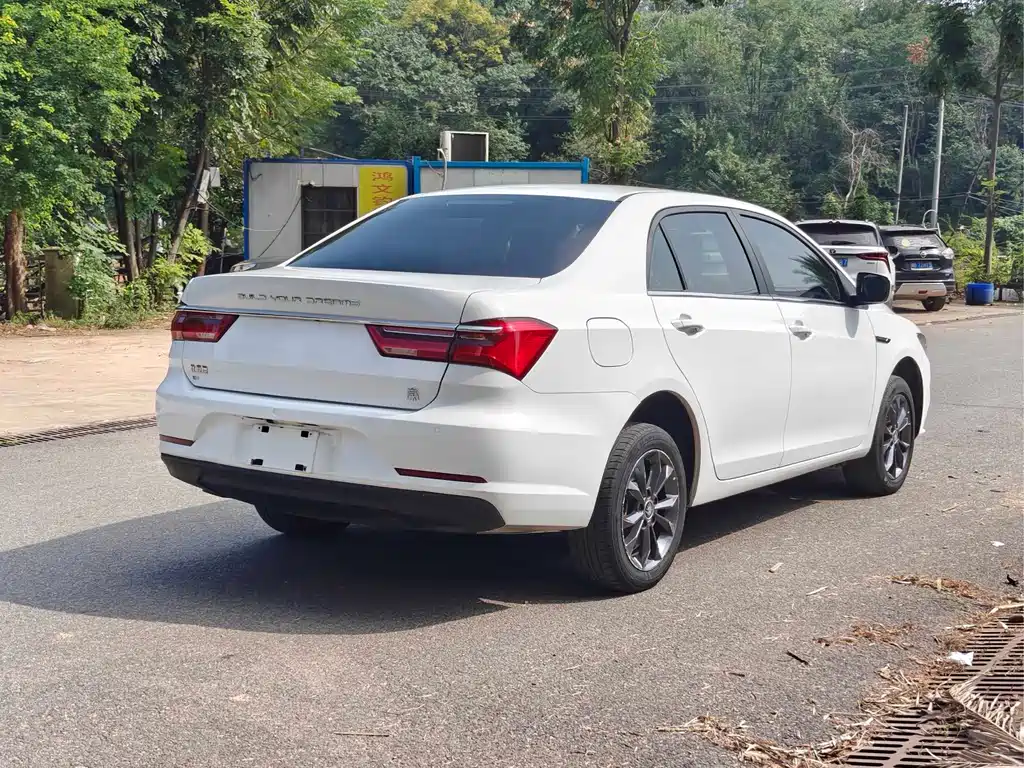 BYD Qin NEV — миниатюра 7