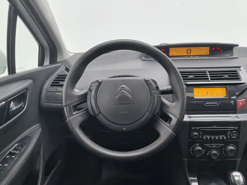 Citroen C-Quatre — миниатюра 11