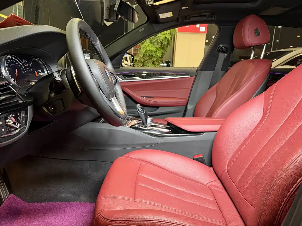 BMW 5 Series — миниатюра 10