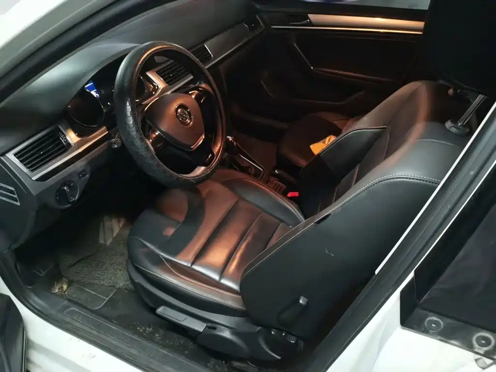 Volkswagen Bora — миниатюра 8