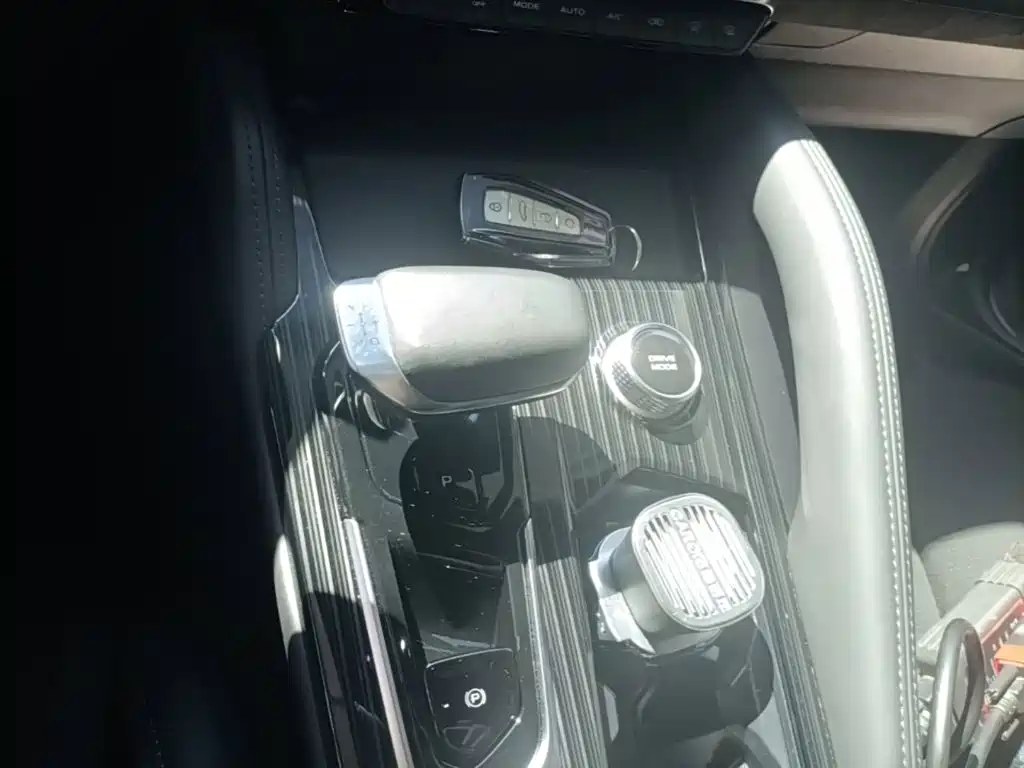 Geely Xingyue L — миниатюра 14