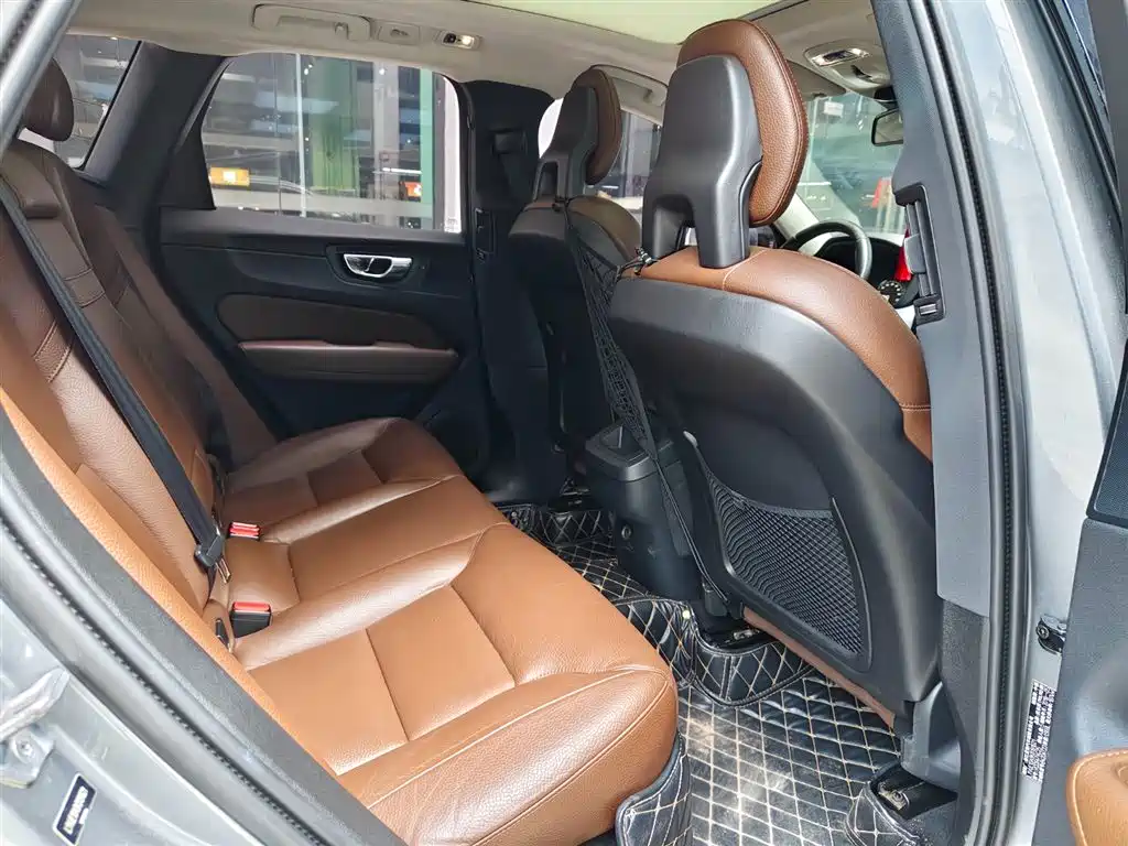 Volvo XC60 2018 T5