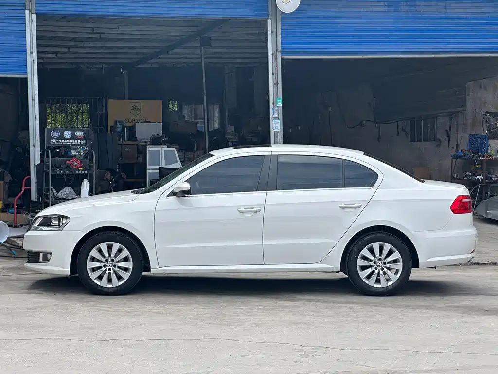Volkswagen Lavida — миниатюра 4