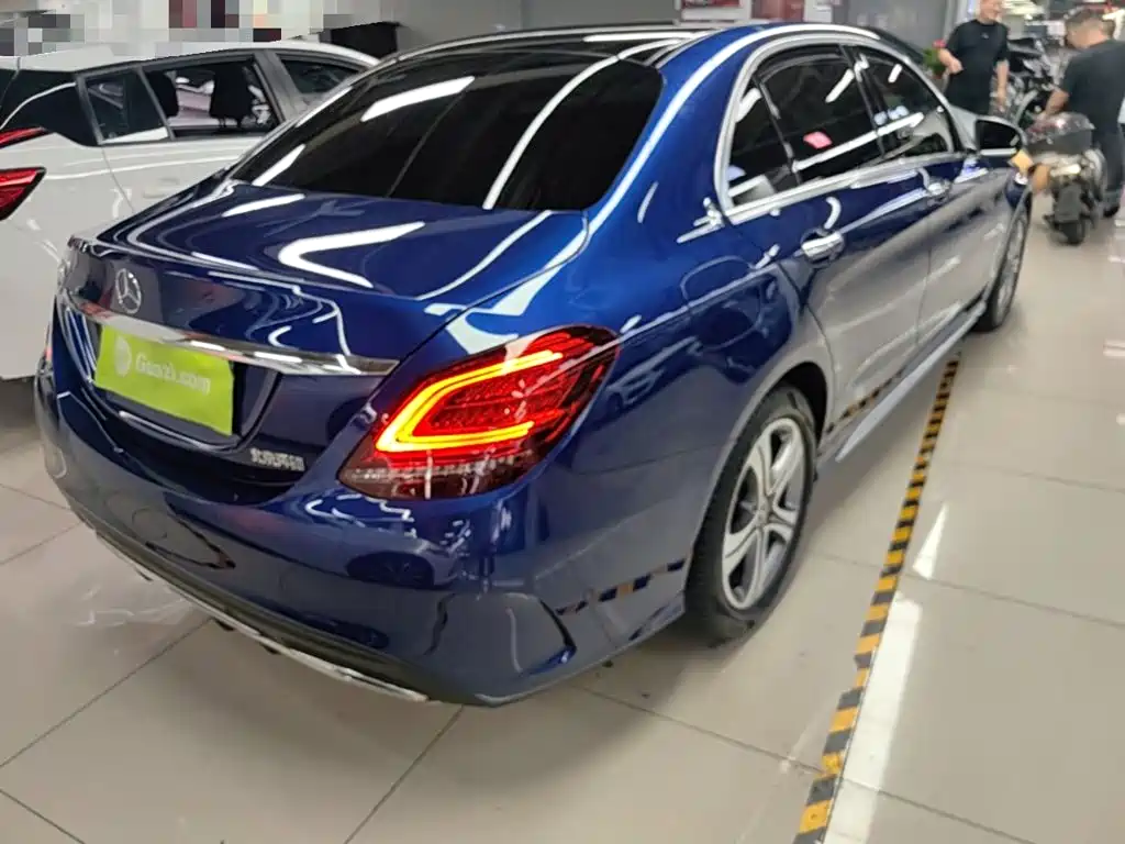 Mercedes-Benz C-Class — миниатюра 7