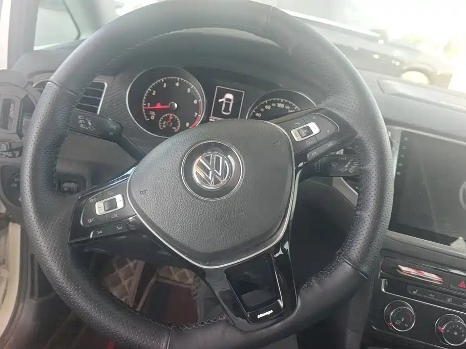 Volkswagen Golf Sportsvan — миниатюра 15