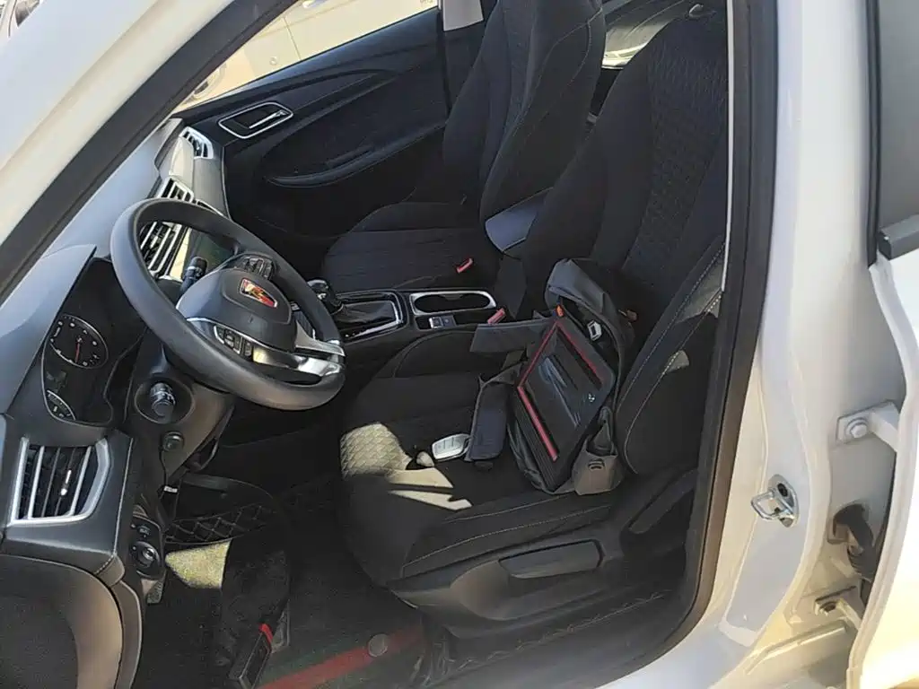 Roewe i5 — миниатюра 15