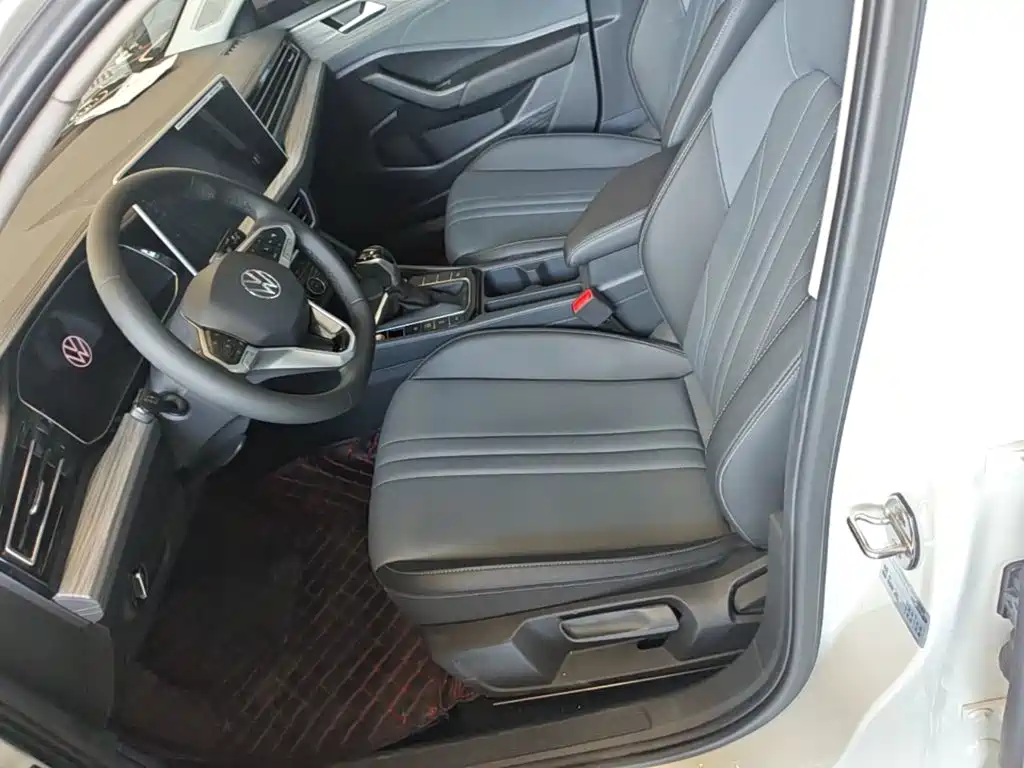 Volkswagen Sagitar — миниатюра 15