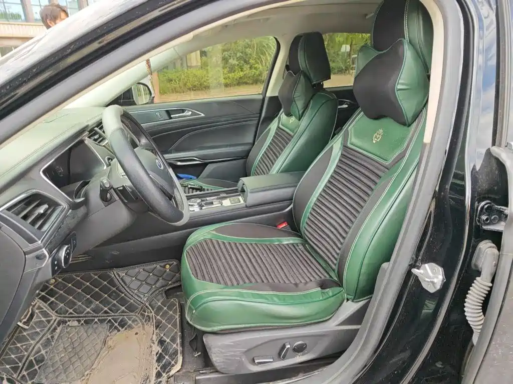 Ford Taurus — миниатюра 11