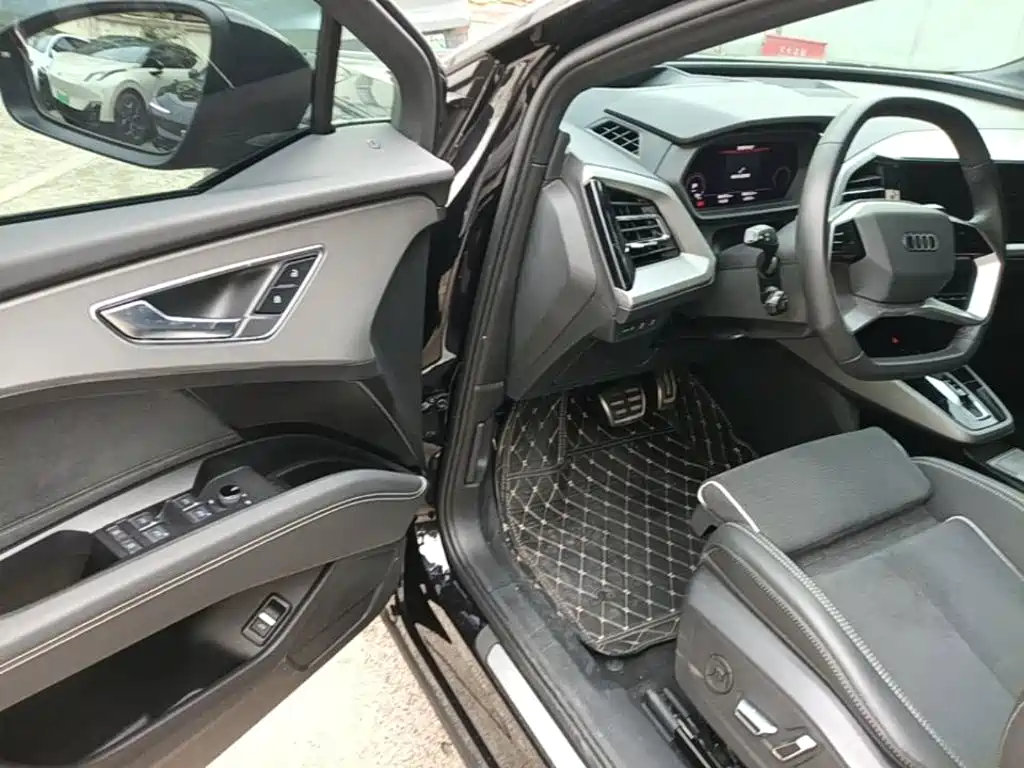Audi Q5 e-tron — миниатюра 16