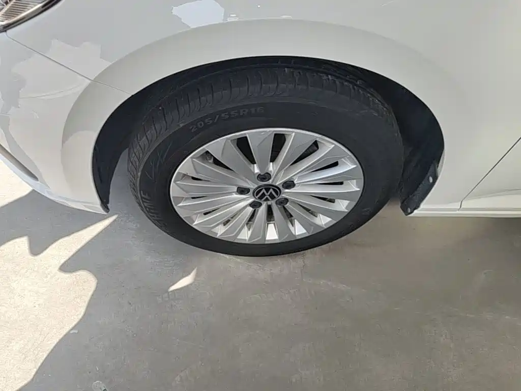 Volkswagen Lavida — миниатюра 23