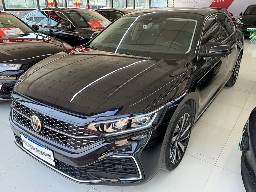 Volkswagen Passat 2022