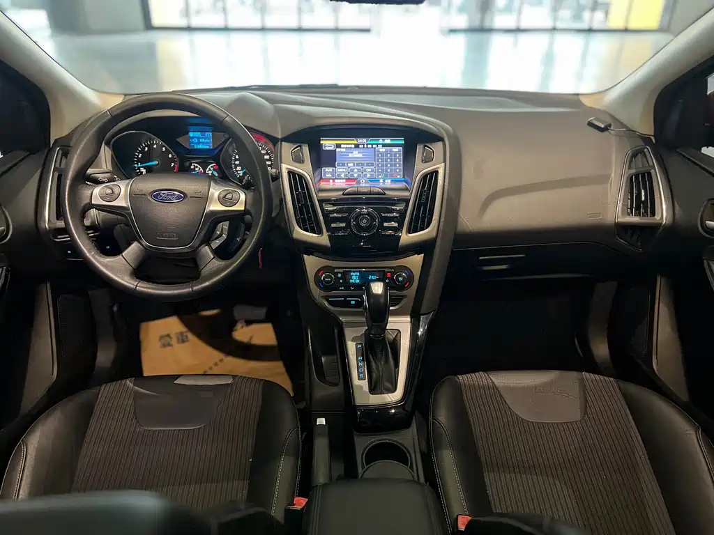 Ford Focus — миниатюра 5