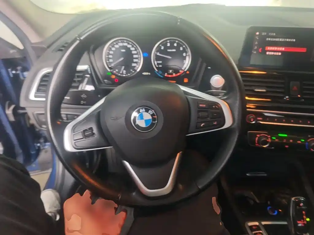 BMW 1 Series — миниатюра 11