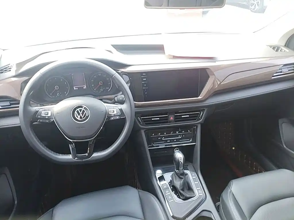 Volkswagen Tharu — миниатюра 10
