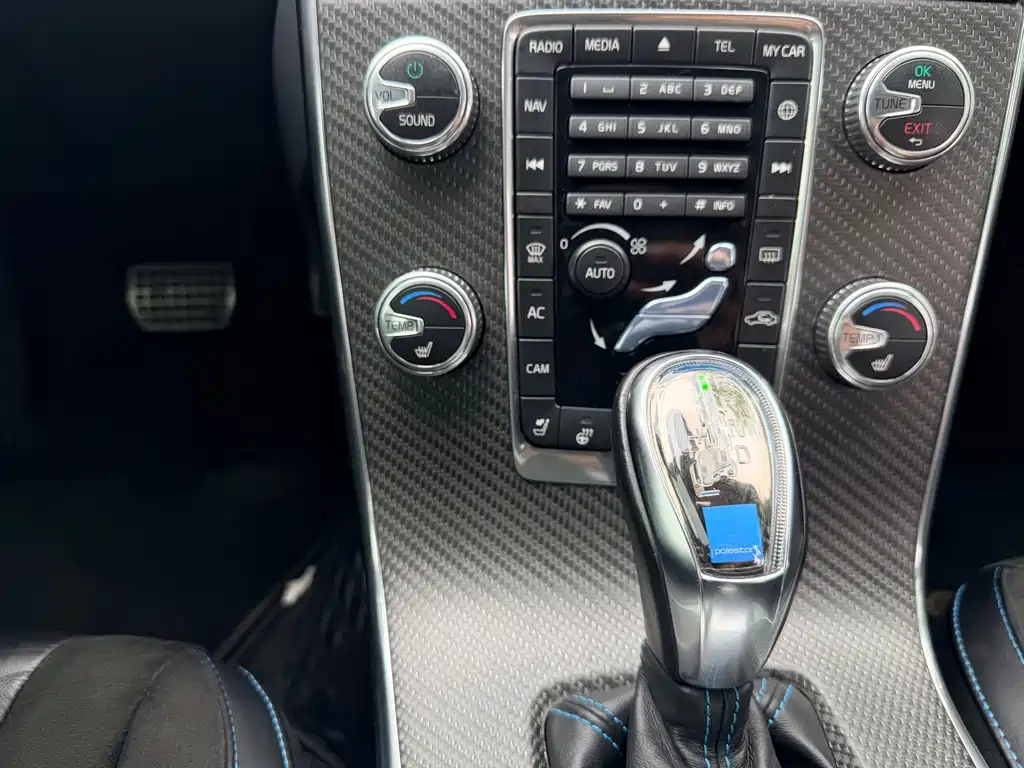 Volvo V60 — миниатюра 10