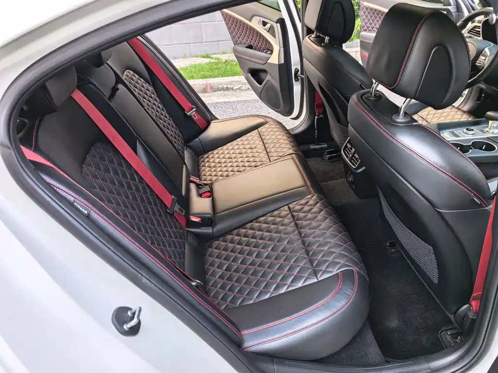 Genesis G70 — миниатюра 18