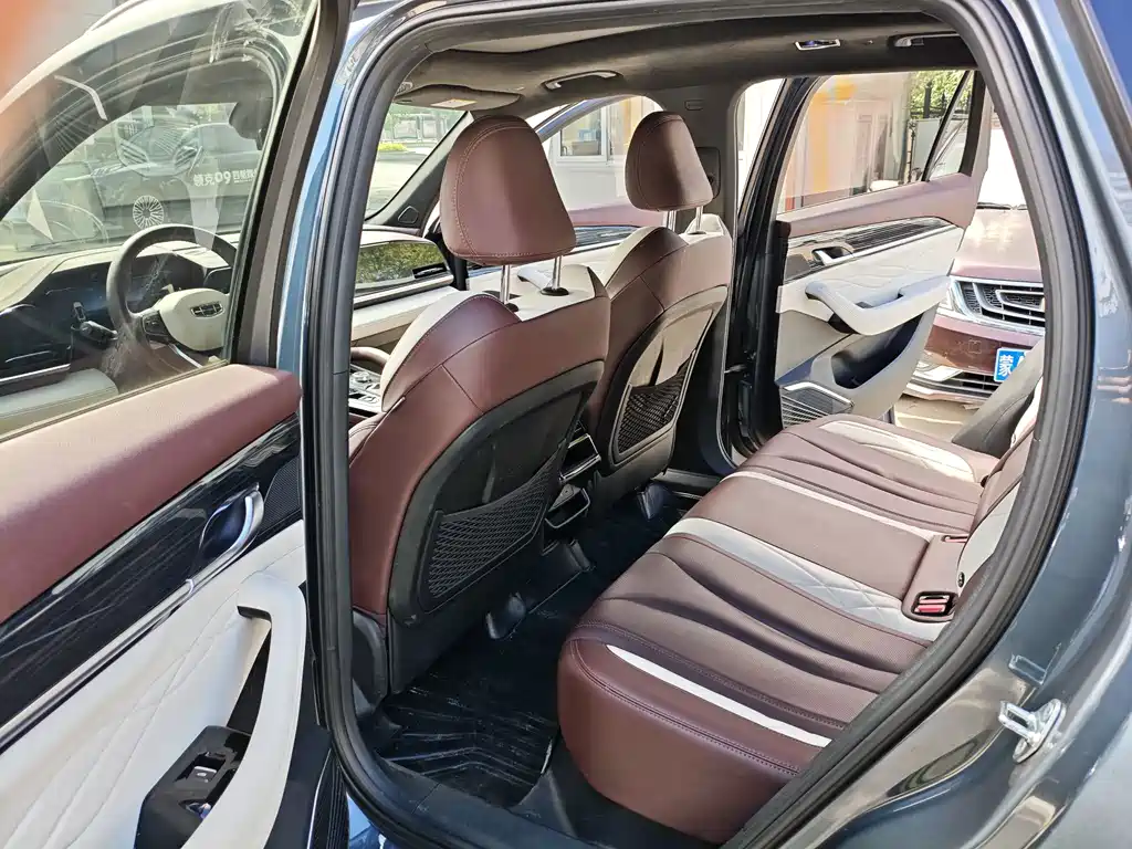 Geely Xingyue L — миниатюра 11
