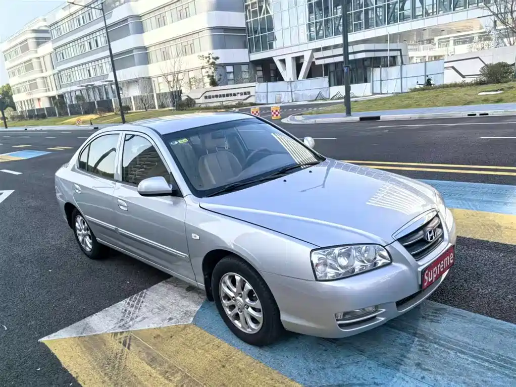 Hyundai Elantra 2008 1.6L MT Luxury