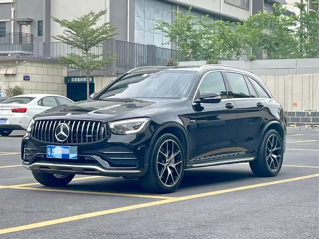 Mercedes-Benz GLC AMG