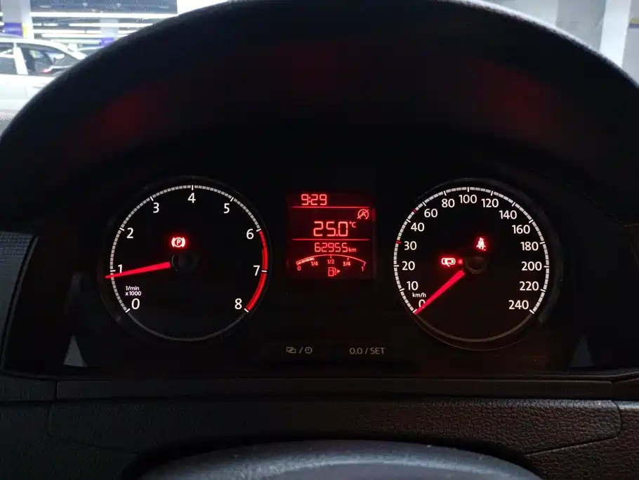 Volkswagen Santana — миниатюра 14