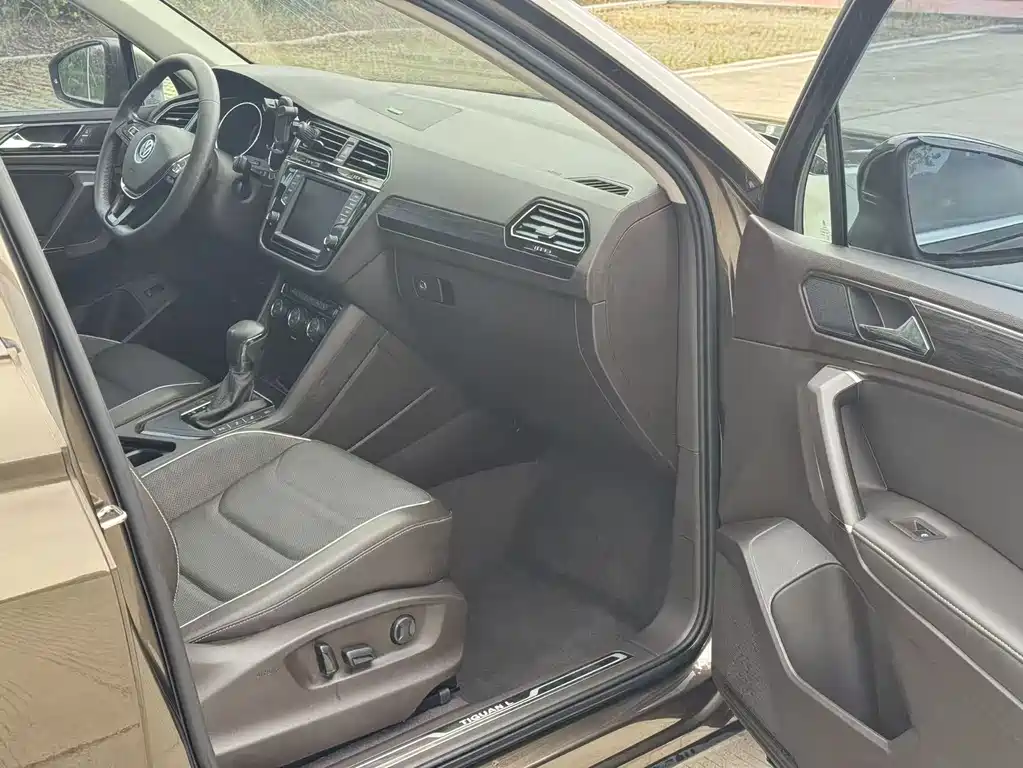 Volkswagen Tiguan L — миниатюра 18