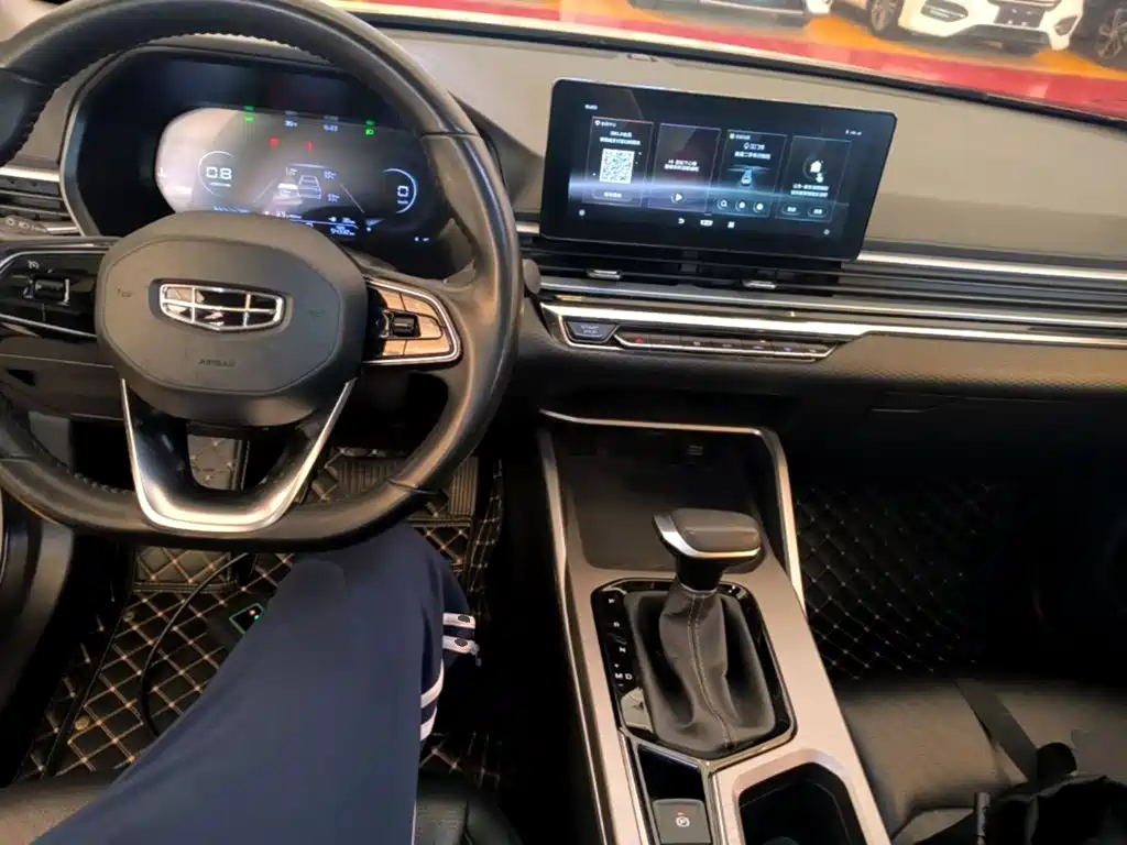 Geely Emgrand — миниатюра 10