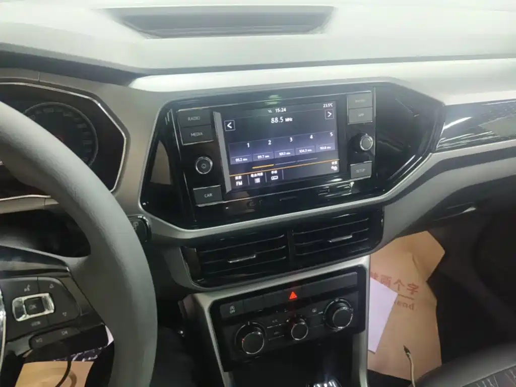 Volkswagen T-Cross — миниатюра 13