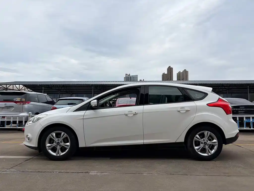 Ford Focus — миниатюра 3