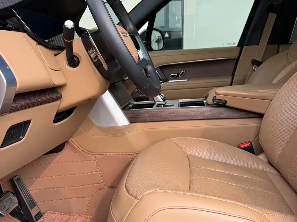 Land Rover Range Rover — миниатюра 7