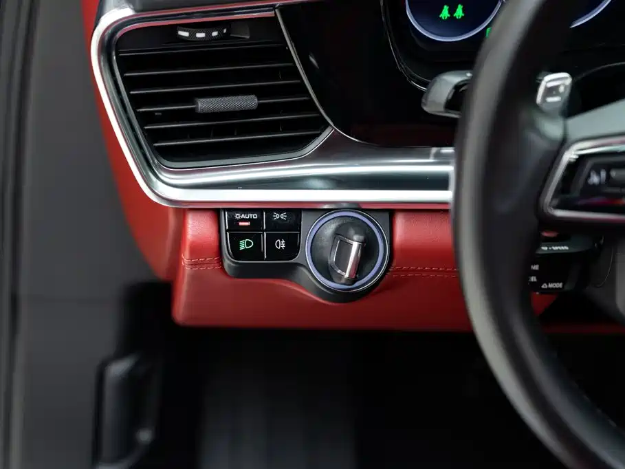 Porsche Panamera — миниатюра 19