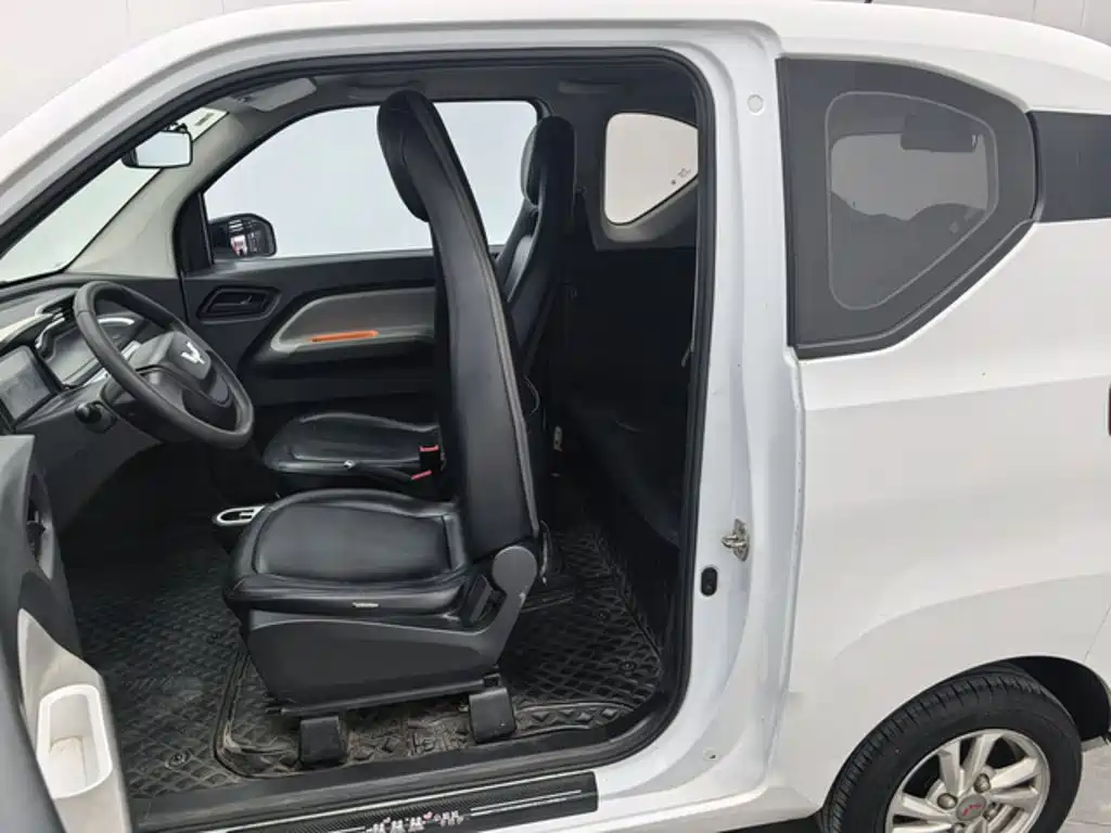Wuling MINIEV — миниатюра 10