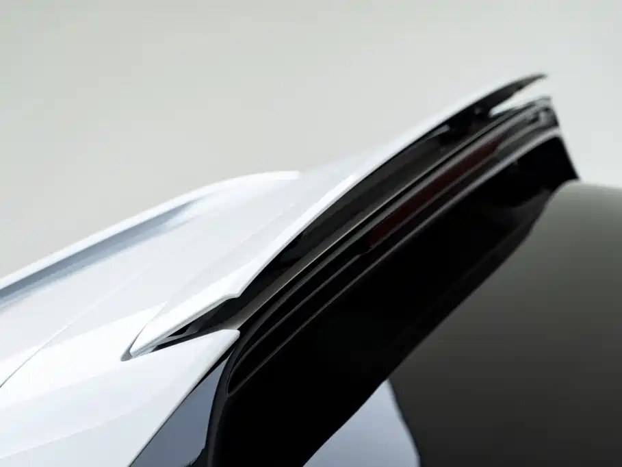 Porsche Cayenne Hybrid — миниатюра 9