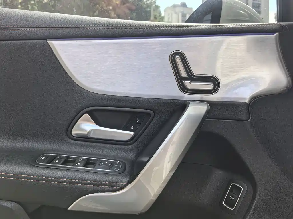 Mercedes-Benz A-Class — миниатюра 5