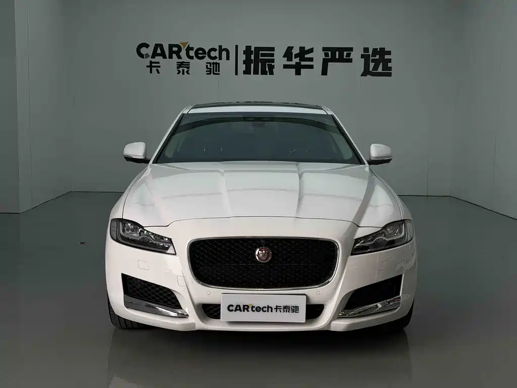 Jaguar XFL — миниатюра 2