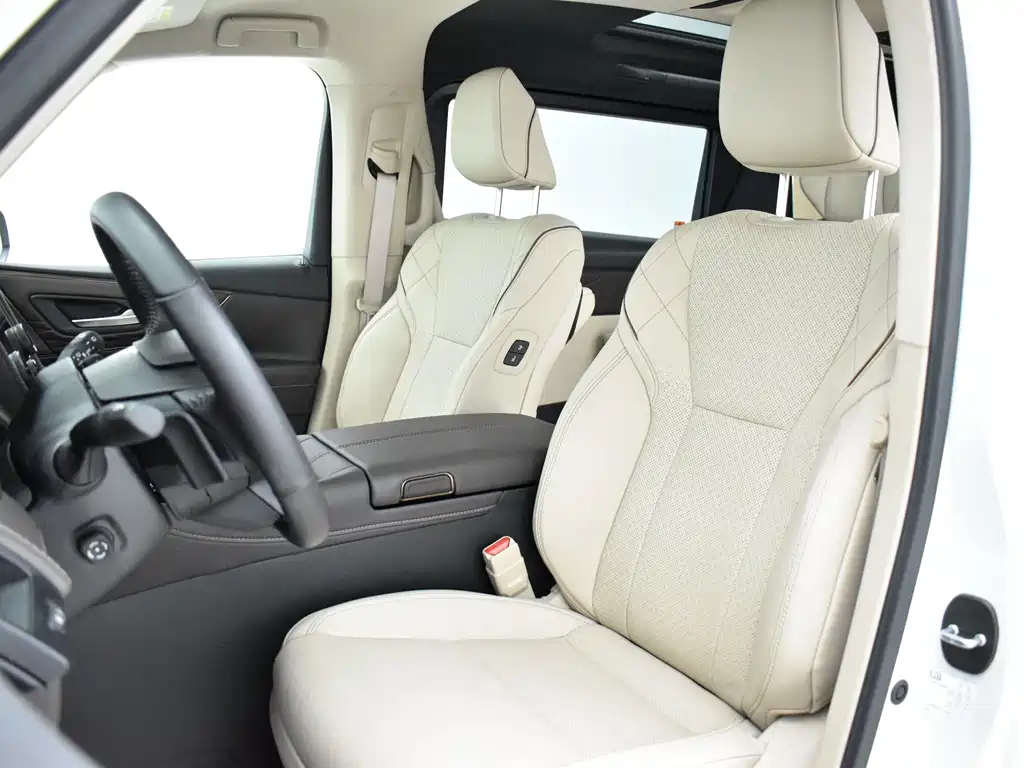 Toyota Alphard — миниатюра 16