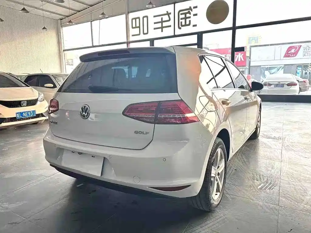 Volkswagen Golf — миниатюра 3