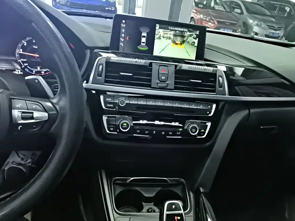 BMW 3 Series — миниатюра 13