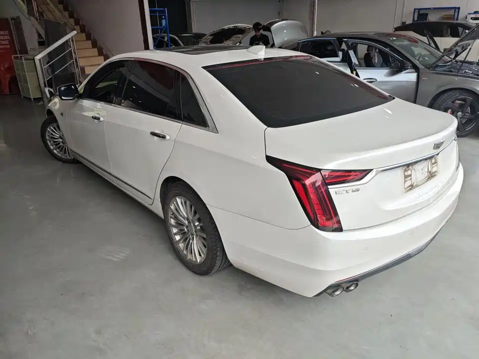 Cadillac CT6 — миниатюра 4