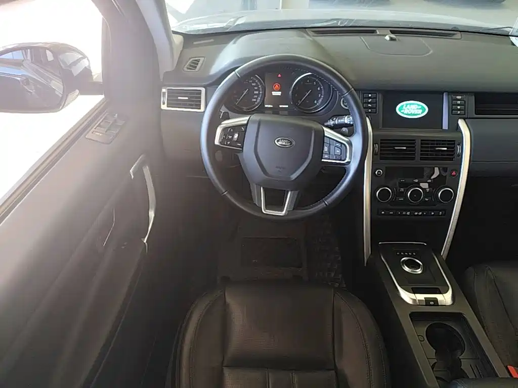 Land Rover Discovery Sport — миниатюра 15