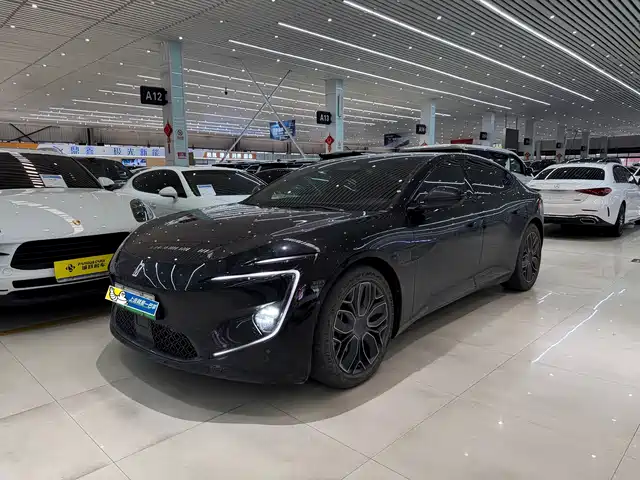 2025 Avatr 12