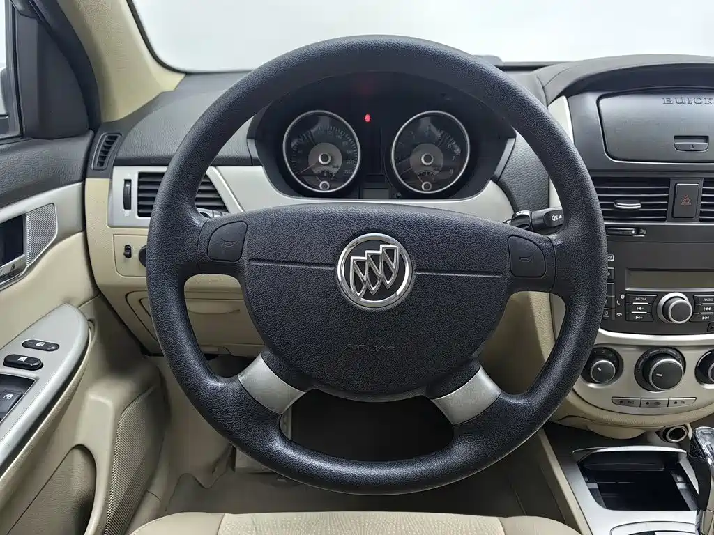 Buick Excelle — миниатюра 11