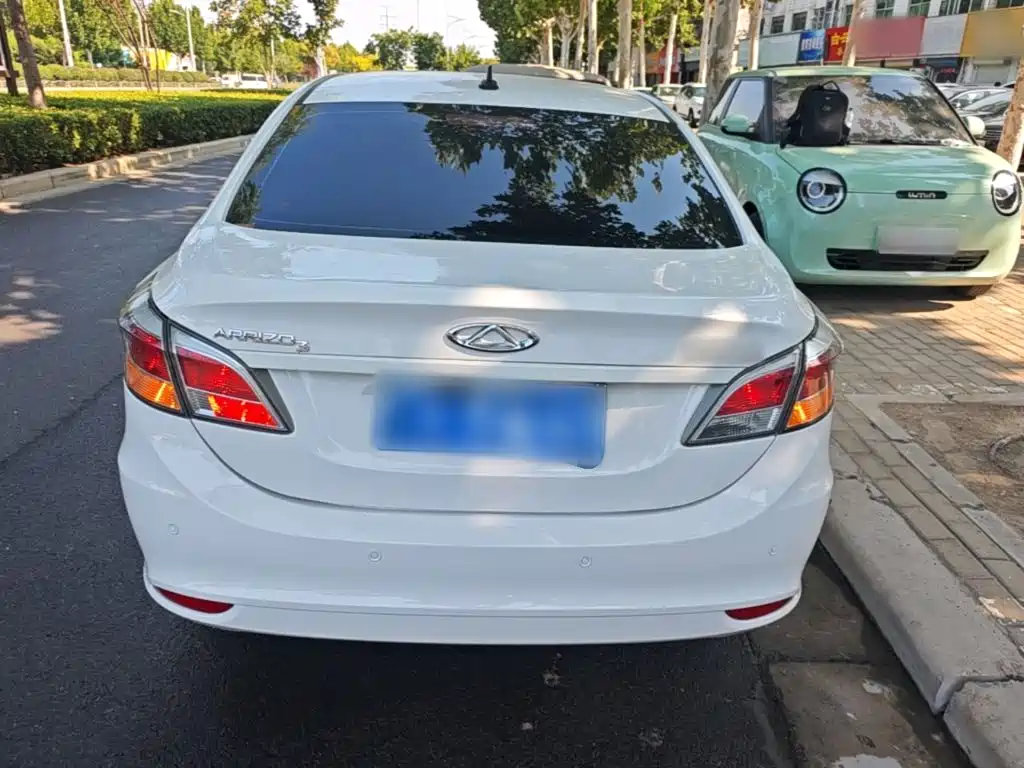 Chery Arrizo 3 — миниатюра 6