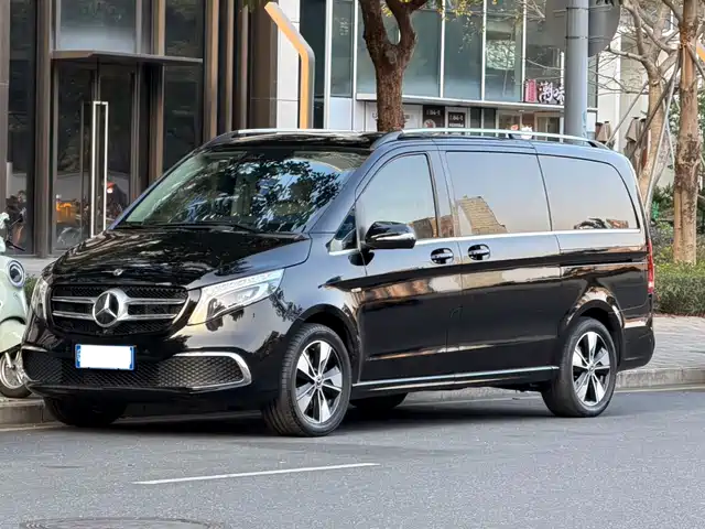 MERCEDES-BENZ V CLASS